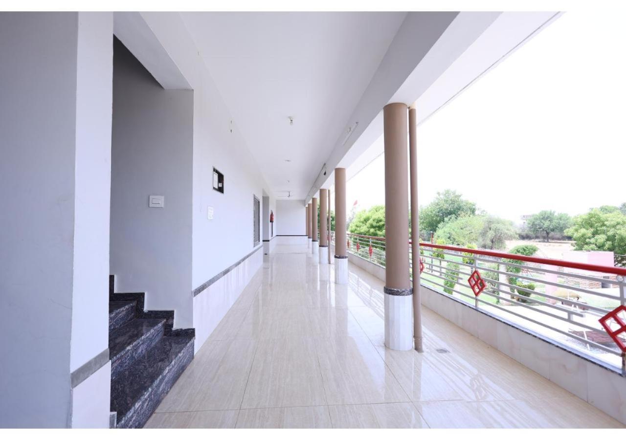 Goyal Bhawan Hotel Khatu Exterior photo
